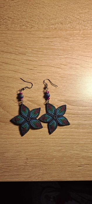 Лот: 7 чифта обеци, 2 висулки, 2 гривни и 1 колие