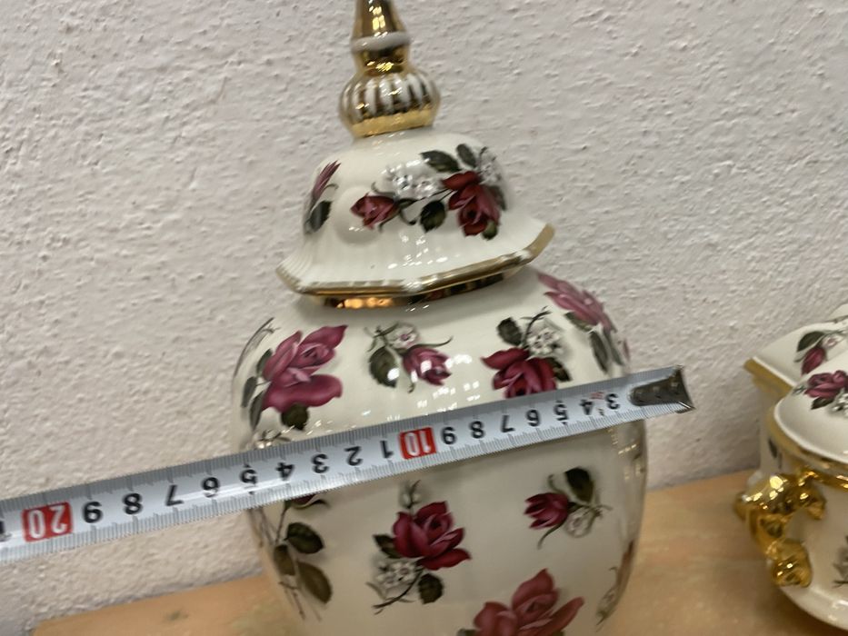 Порцеланов сет на Boch Belgium ваза и кутия за бижута