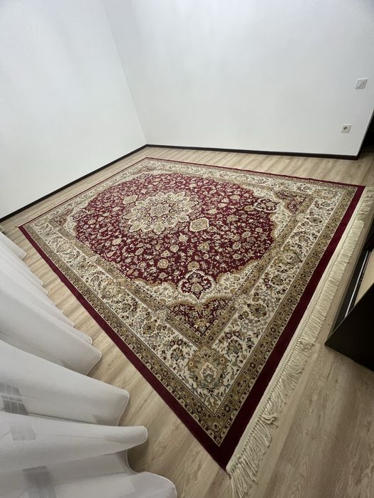 Ковер в отличном состоянии