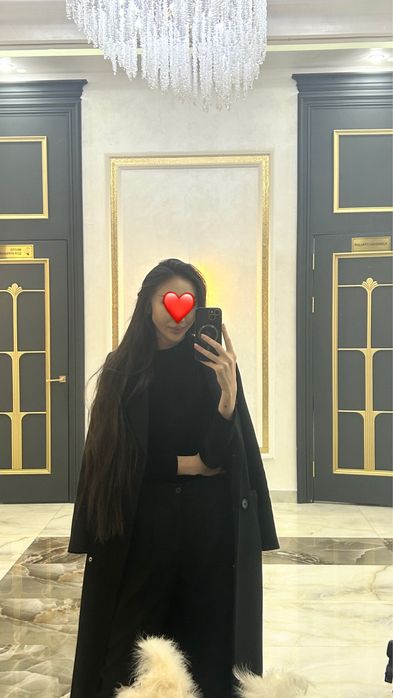 Черное пальто длинное