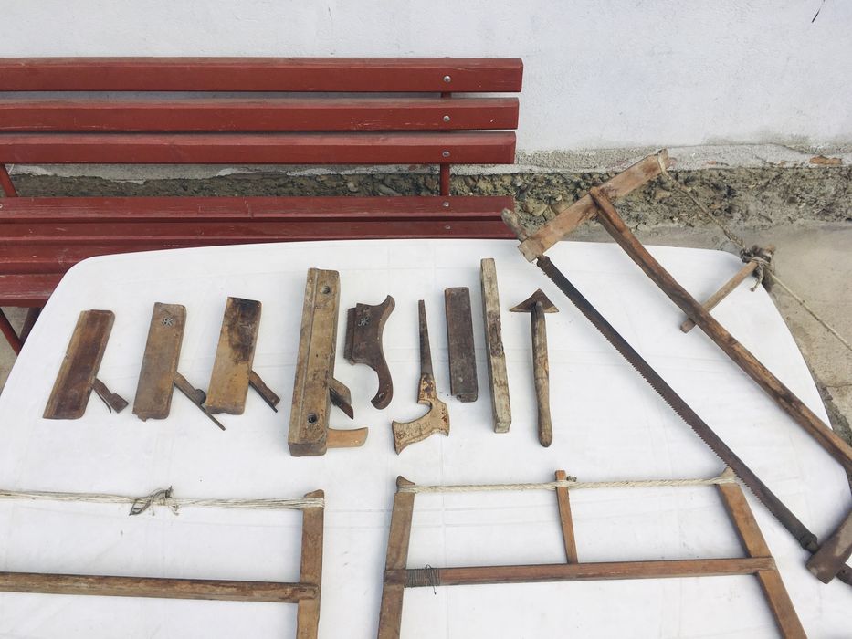 Rindele de tâmplarie vechi