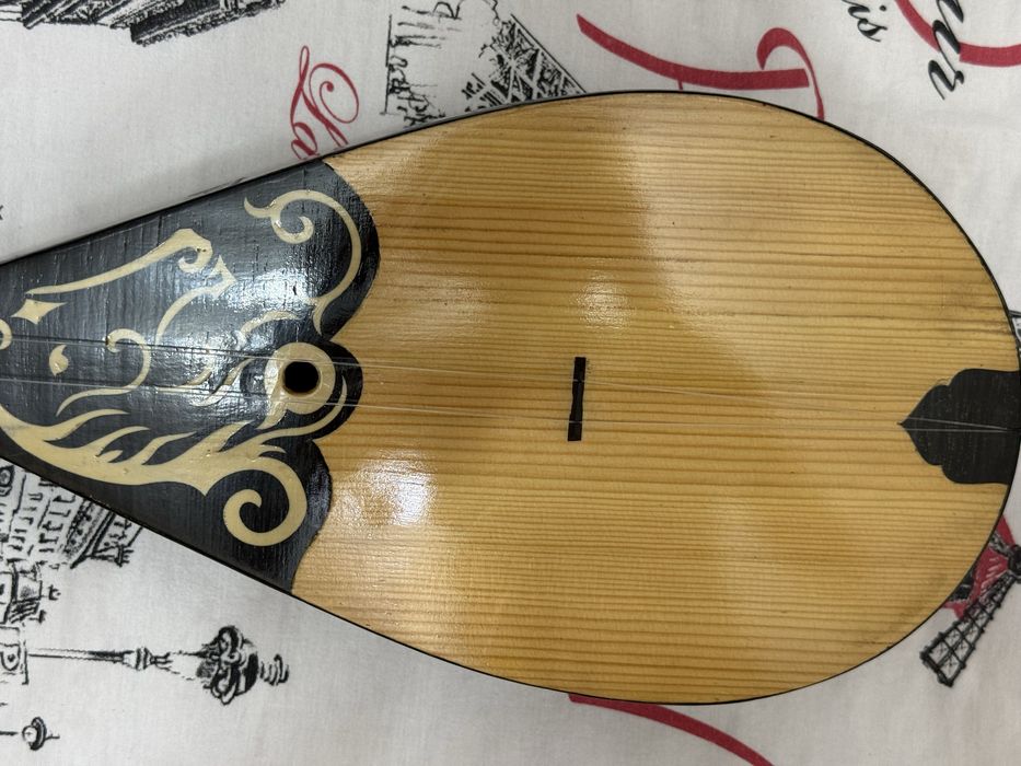 Продаётся Домбра