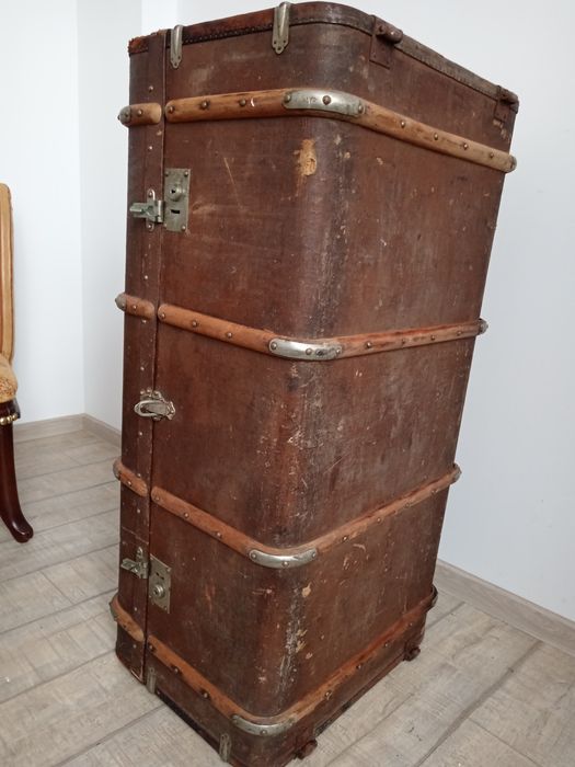Cufăr Casa Regala Milker