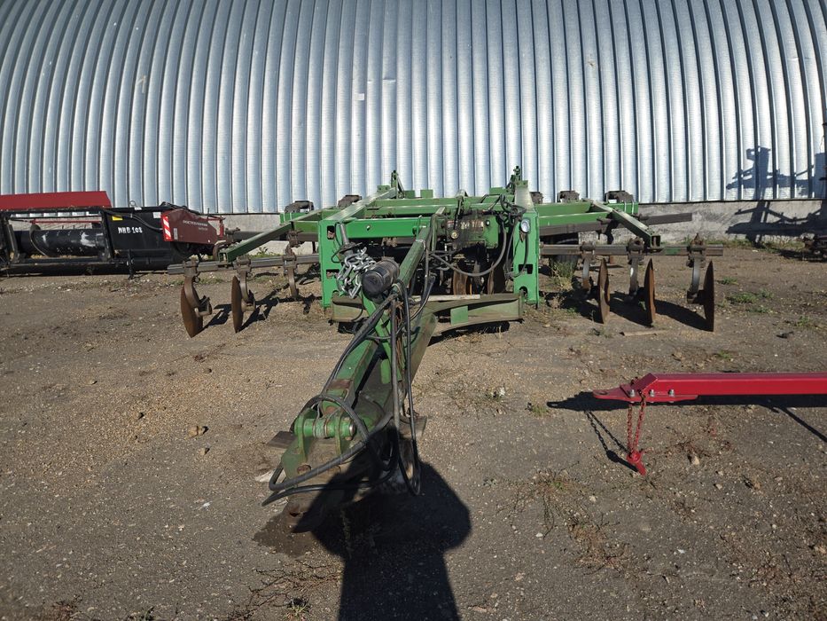 Глубокорыхлитель John Deere 2700