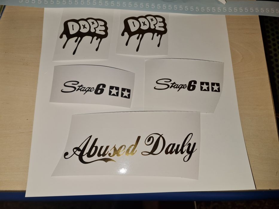 Inscripționare Auto - Stickere