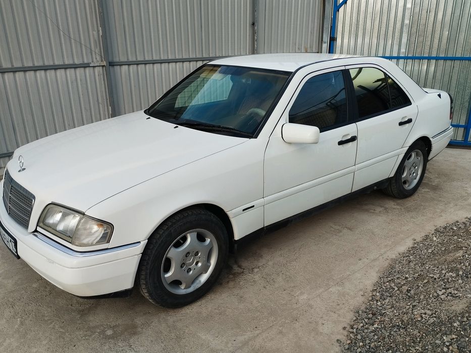 Мерседес w202 белый седан