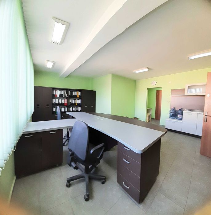 Дава се под наем Офис в Търговище, Център - 40 кв.м за 153 € - Снимка #2