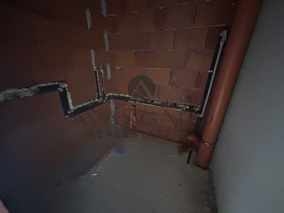 Продава се Двустаен апартамент в Пловдив, Остромила - 66 кв.м за 1135 €/кв.м - Снимка #8