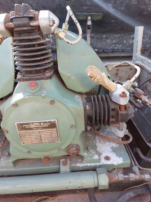 Компресор за леководолазни бутилки, 3 цилиндров