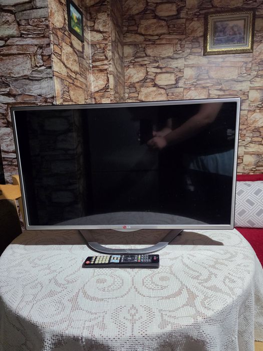 Телевизор LG 32 инча