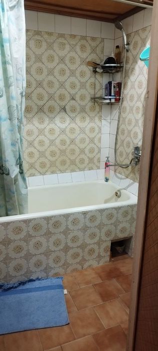 2 хона Мирзо Улугбек Тумани феруза массив 2этаж