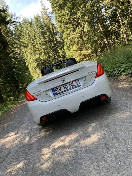 Peugeot 308 CC 2012.