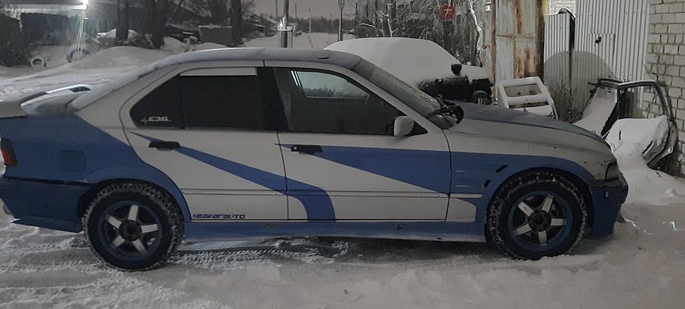 Продам бмв е36, объем 2.5