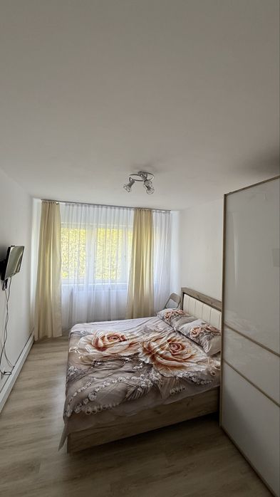 Apartament 3 camere de închiriat – zonă centrală, Piața Centrală
