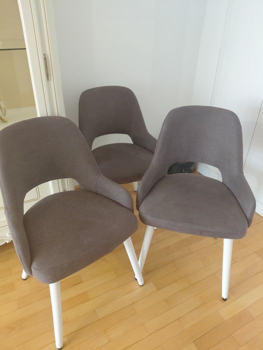 Scaune tapitate CLARK - set de 4 buc.

STRUCTURA PRODUSULUI

– str