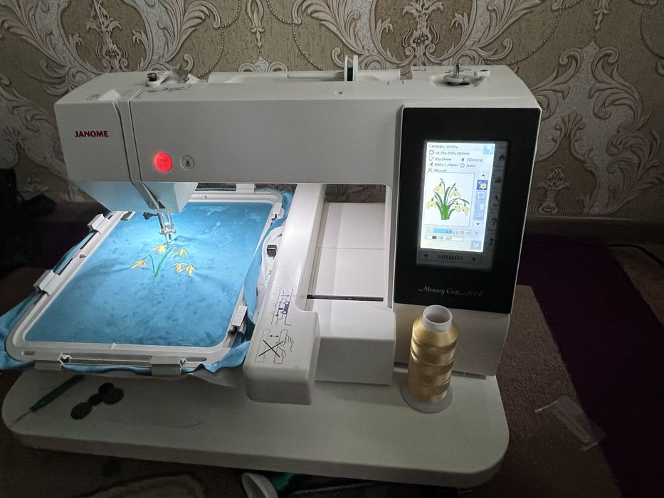 Продам Janome Memory Craft 500E