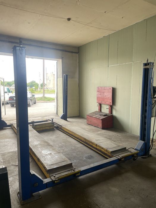 Подъемник гидравлический