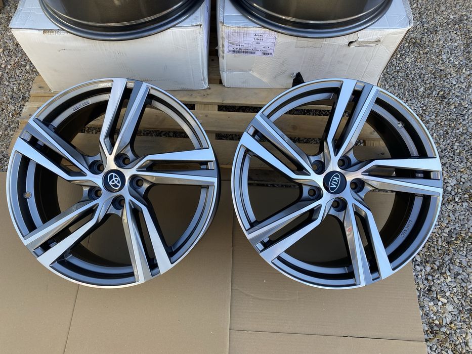 19 цола 5 х 114.3 мм Хюндай  Туксон Киа  Мазда Тойота , Kia , Hyundai