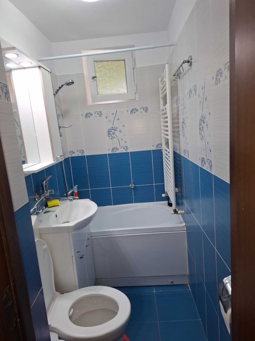 Vând apartament 3 camere