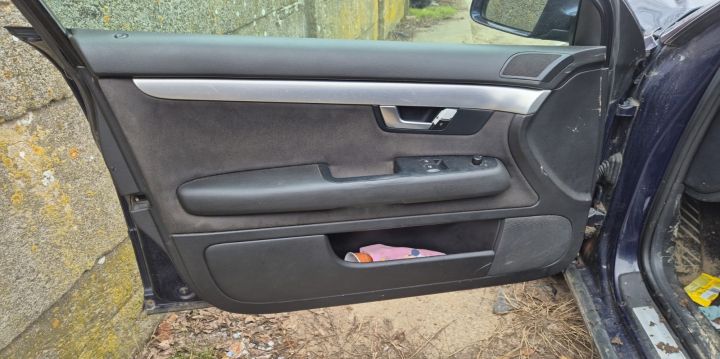 Bara spate Audi A4 B7