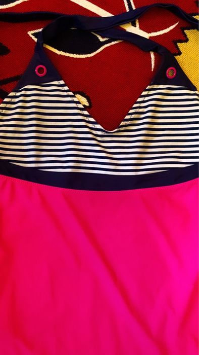 Costum de baie cu fusta