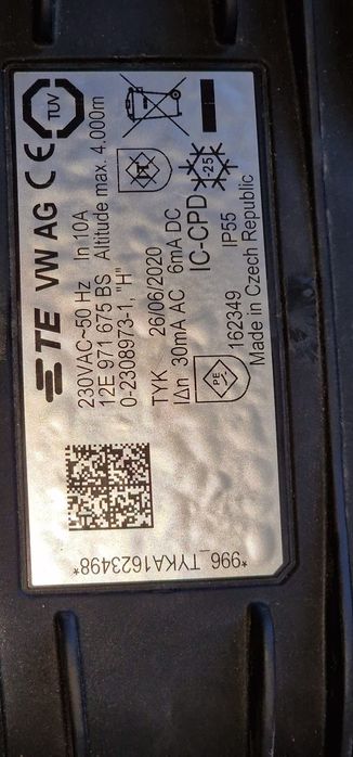 Auto charger pt WV