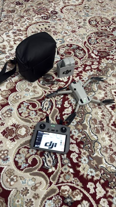Дрон DJI Mini 4 Pro Fly More Combo Plus (DJI RC 2) белый