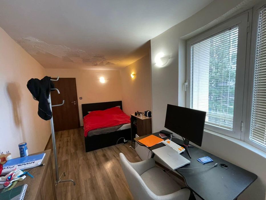 Тристаен апартамент в ж.к. Младост 2