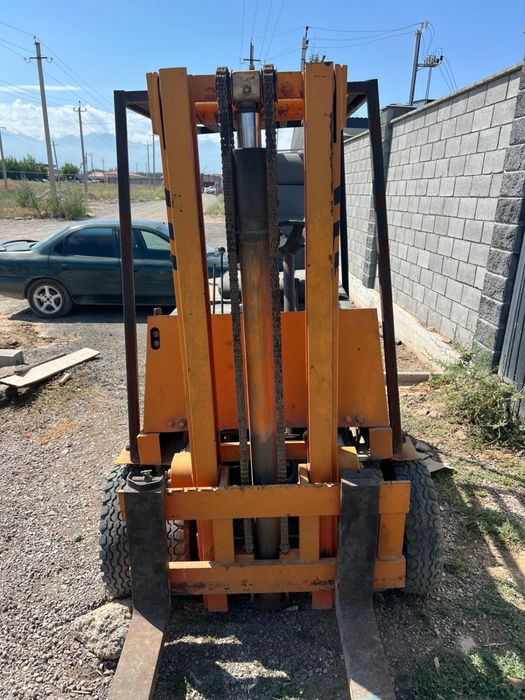 Кара 3т, Погрузчик вилочный