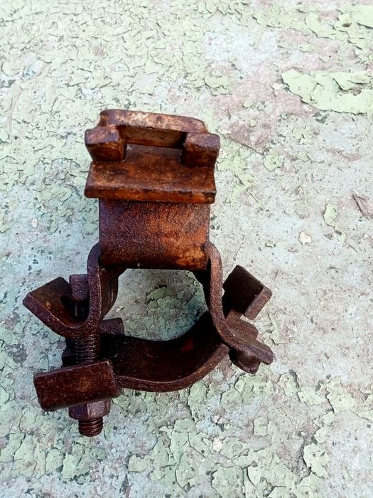 Продам хомуты строительные