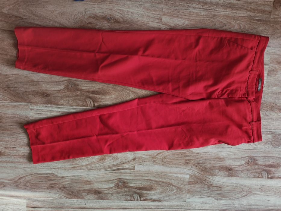 Pantaloni femei rosii