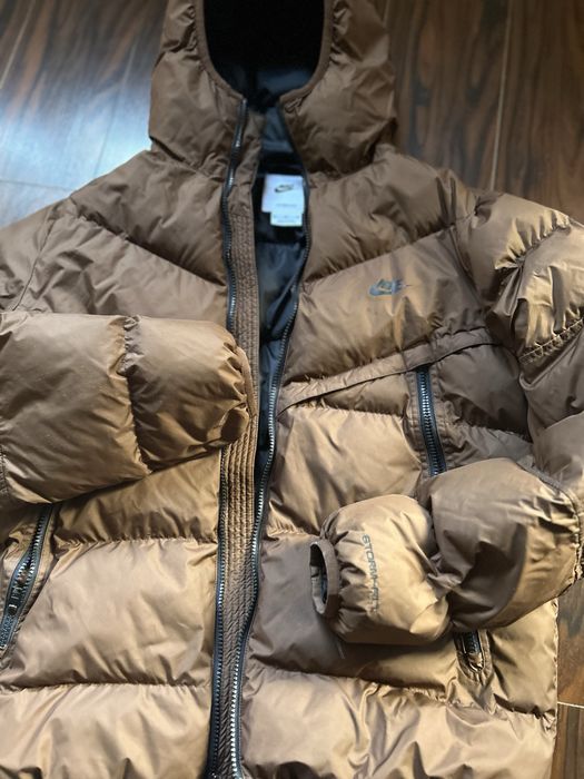 Geaca Nike originala  baieti/barbati marimea S impecabila