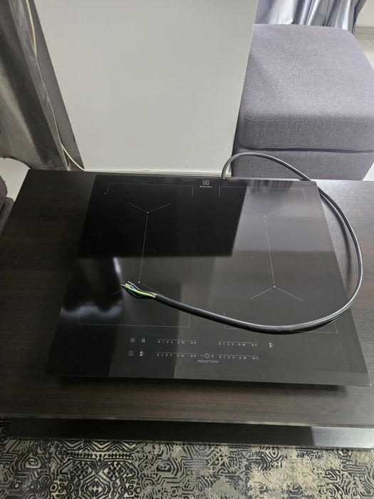 Plită inducție electrolux