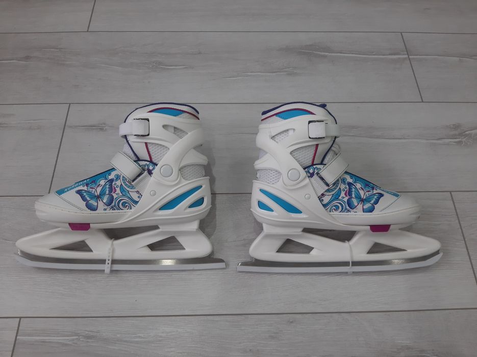 Коньки для девочки.