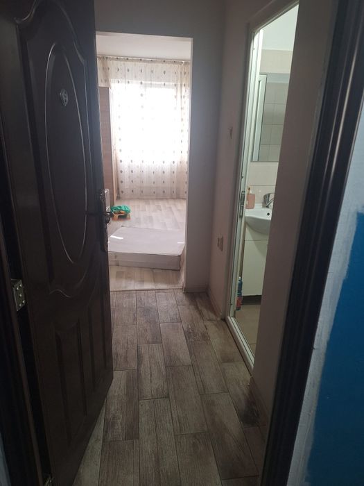 Închiriez garsoniera  Dedeman