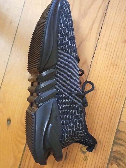 Маратонки ADIDAS