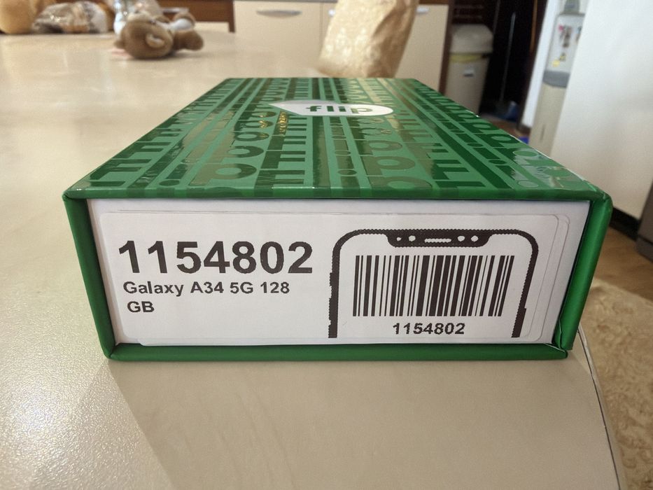 Samsung galaxy A34 128GB utilizat o spartura mica in colt dreapta