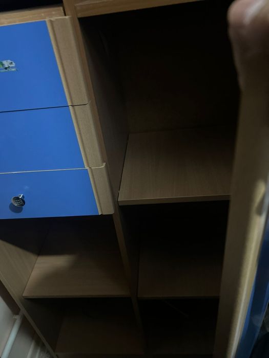 Шкаф с полками  спальный