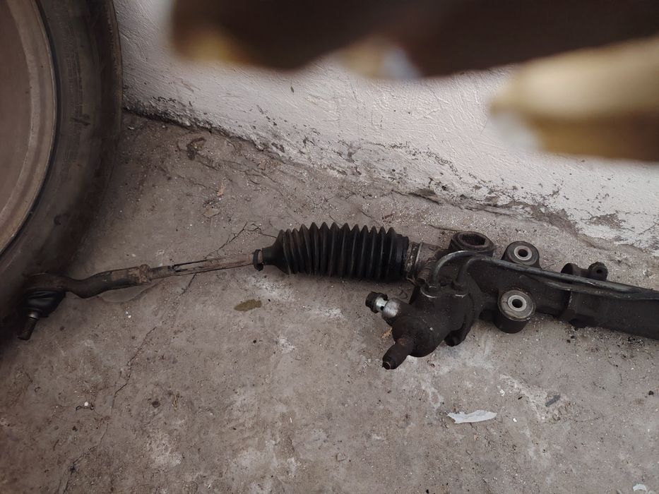 Продам рулевую рейку