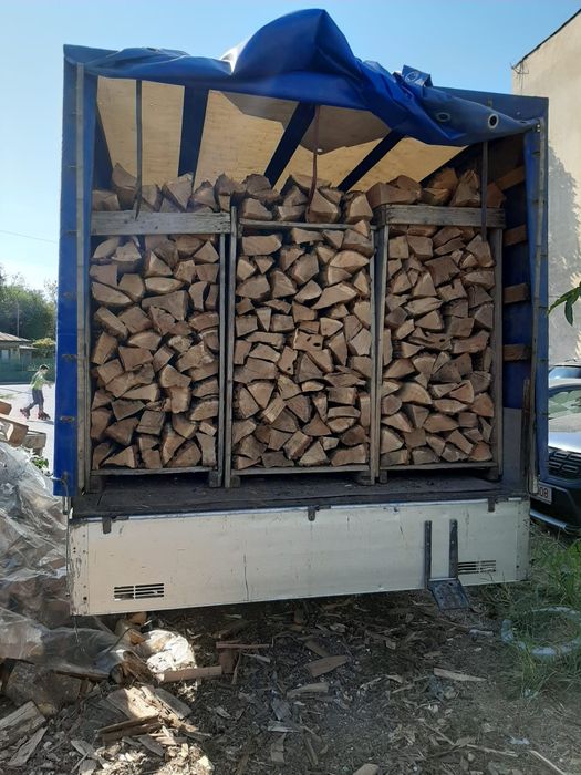 Lemne de foc taiate la orice dimensiune