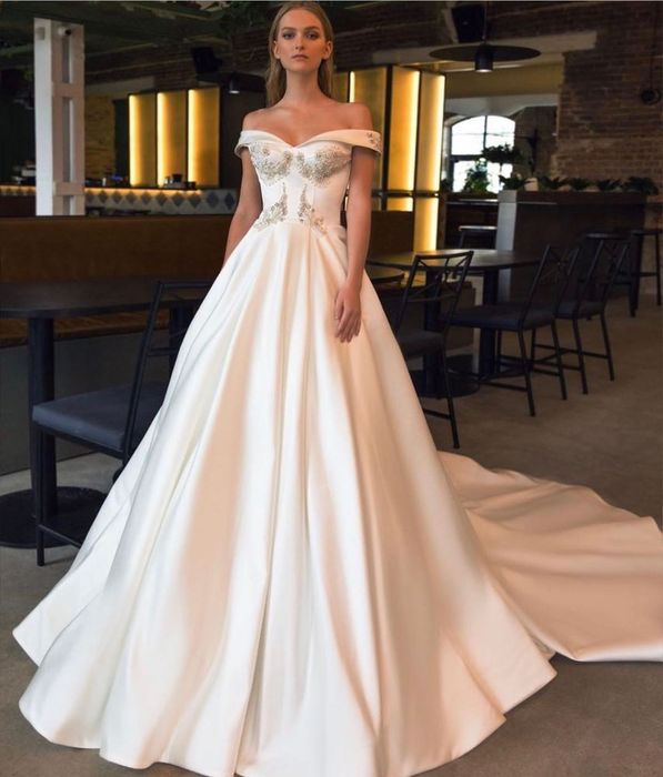 Продам шикарное свадебное платье