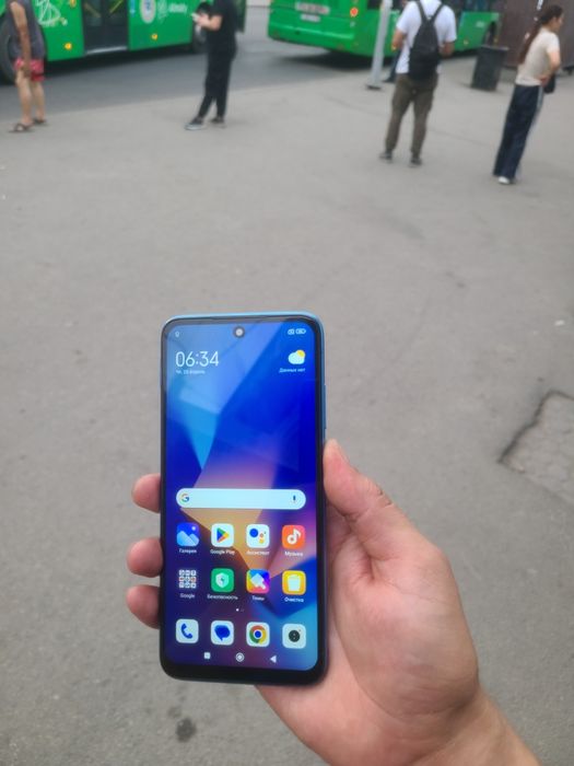 Продам Redmi 10 .
