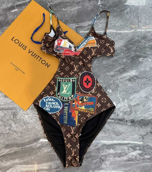 ЛВ бански кафяв цял боди топ шарен louis vuitton LV уникален