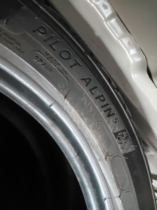 245/45/18" Michelin 4бр.гуми.