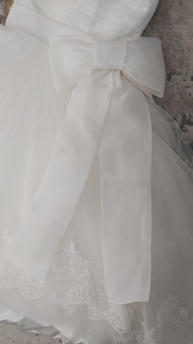 Свадебное платье на худенькую девушку.