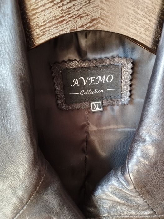 Продам женскую куртку