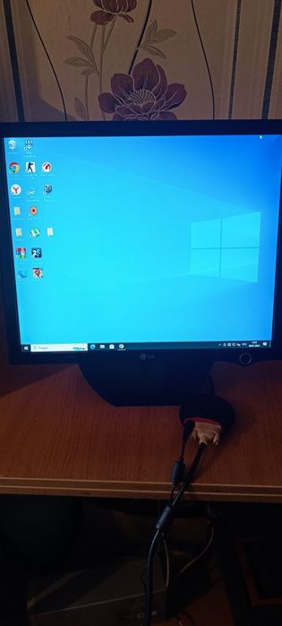 Продам манитор LG