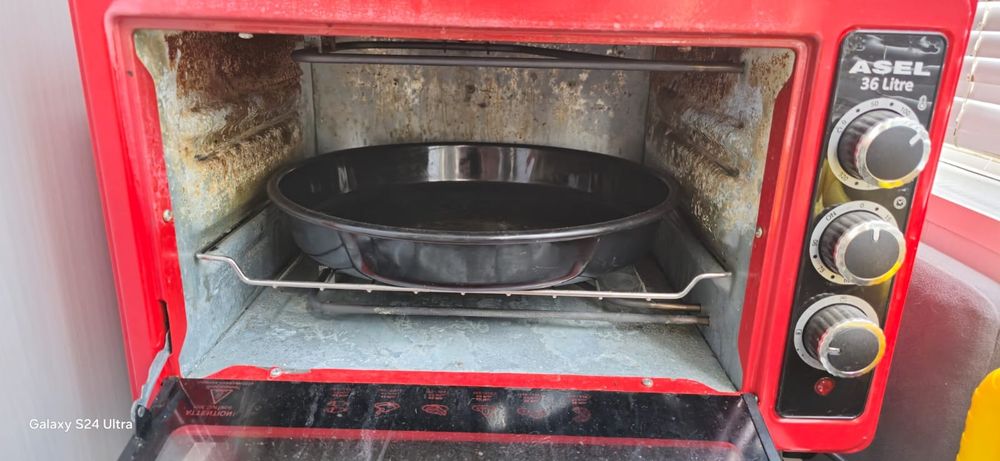 Продам духовку Асель б/у