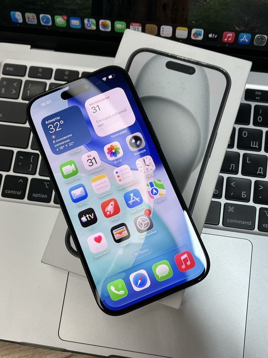 Apple iPhone 15