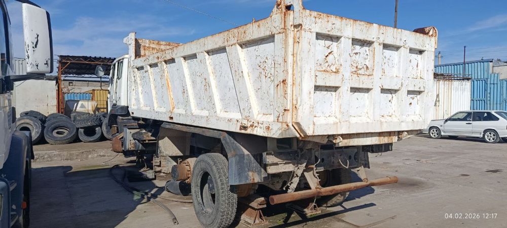 Самосвал Shac дизель сотилади